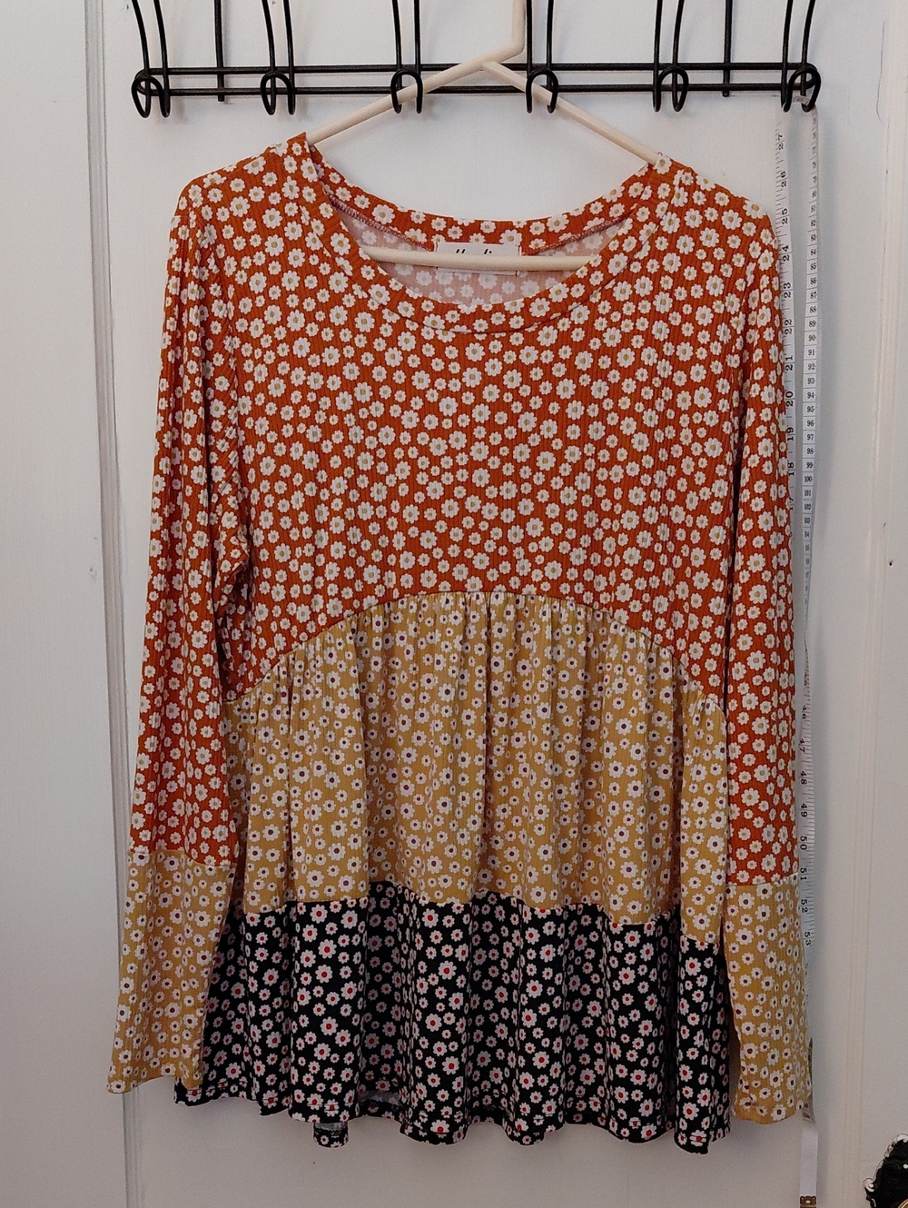 Women's Tiered Daisy Print Babydoll Blouse - Orange, Mustard & Black